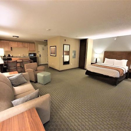 Amerivu Inn And Suites - Chisago City Exteriér fotografie