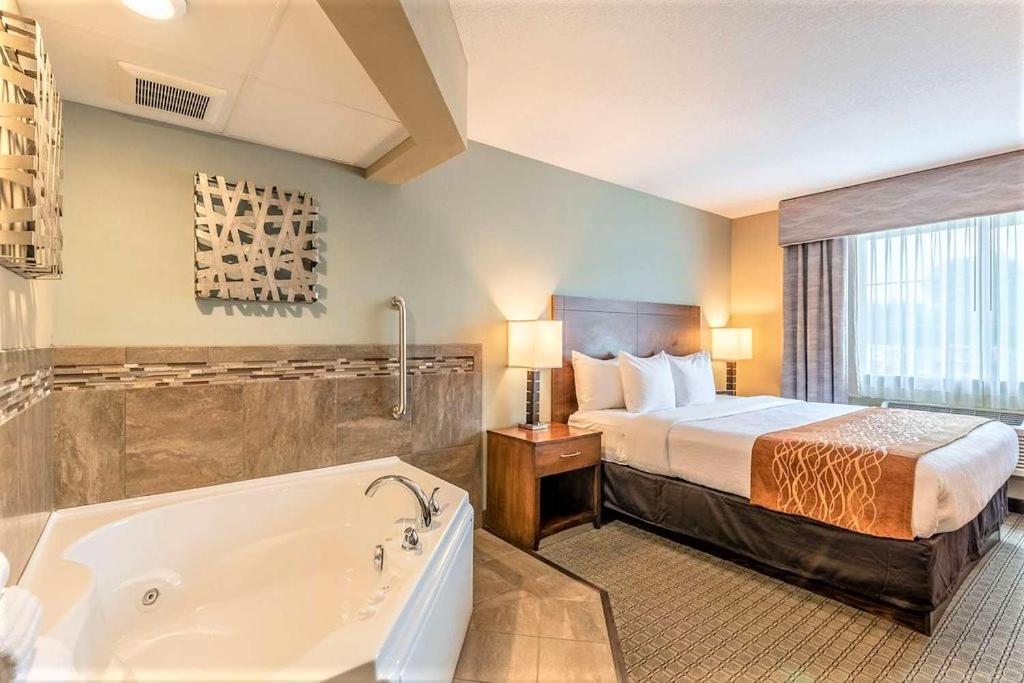Amerivu Inn And Suites - Chisago City Exteriér fotografie