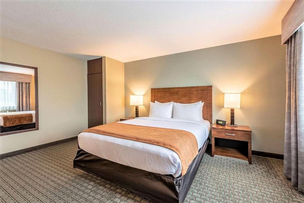 Amerivu Inn And Suites - Chisago City Exteriér fotografie