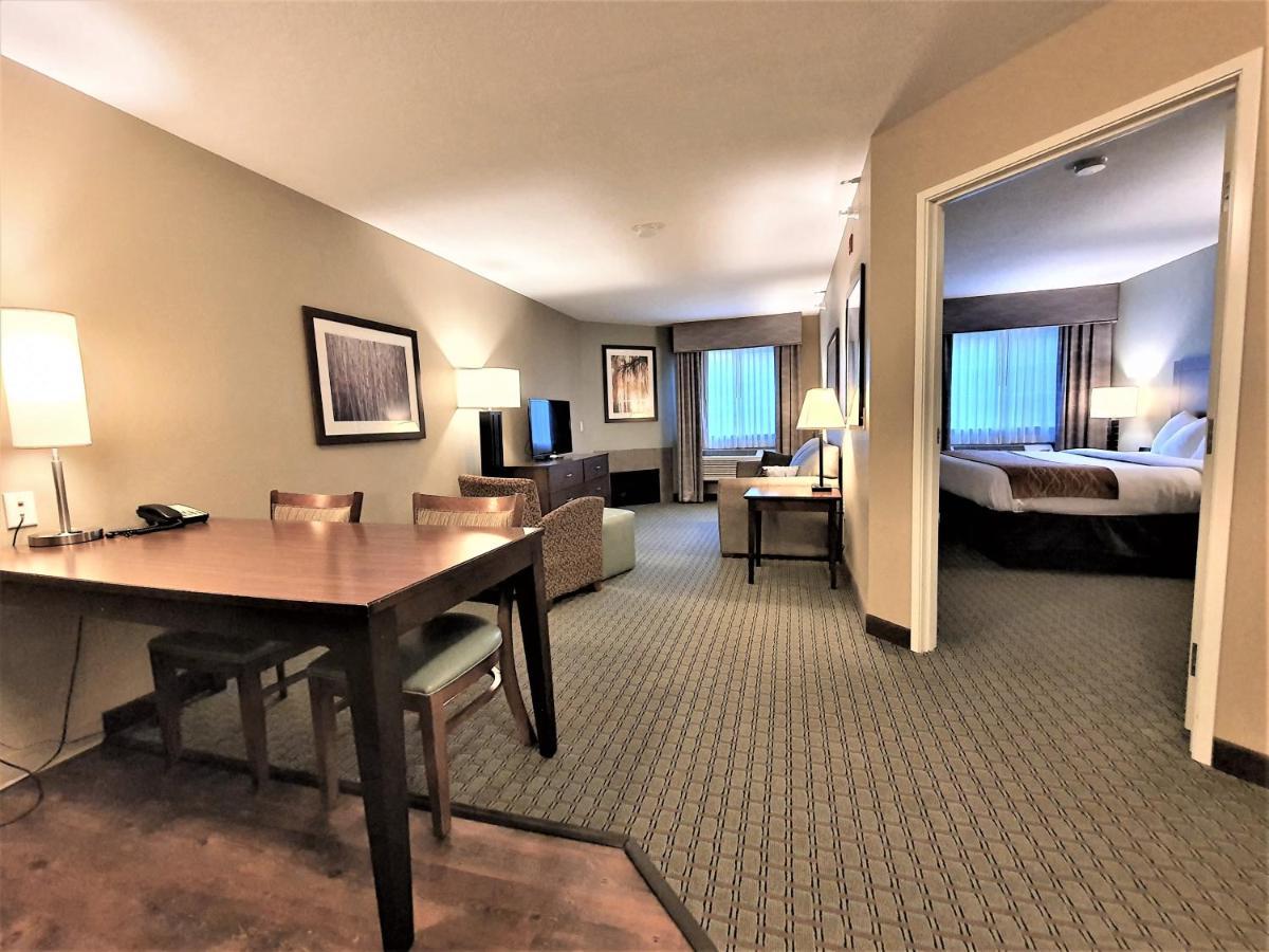 Amerivu Inn And Suites - Chisago City Exteriér fotografie