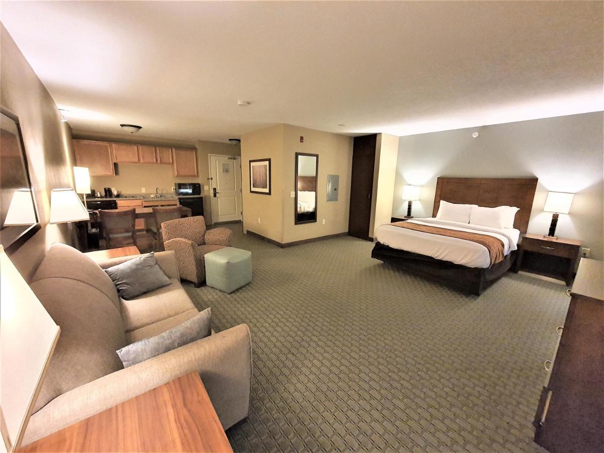 Amerivu Inn And Suites - Chisago City Exteriér fotografie
